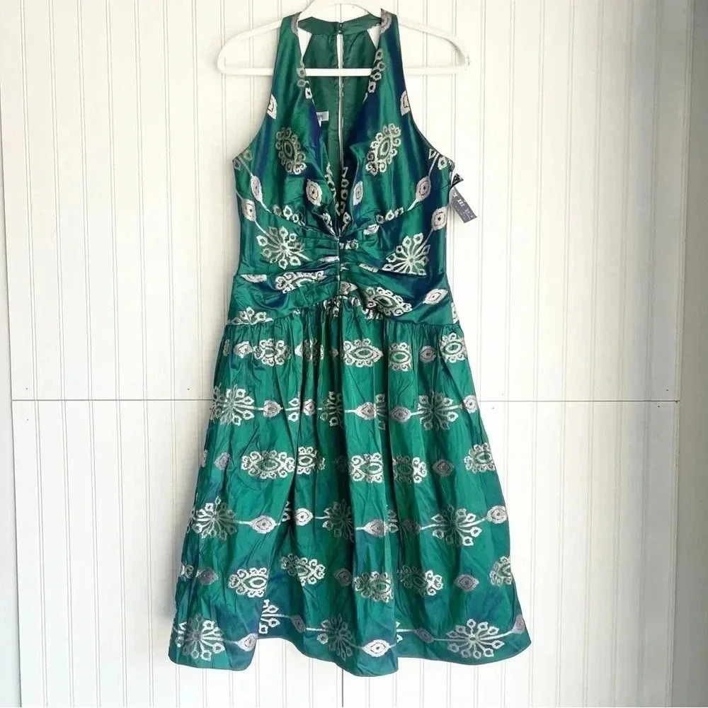 Kay Unger Size 12 Green irradiance V-Neck Racer Back  Embroidered Dress NEW!